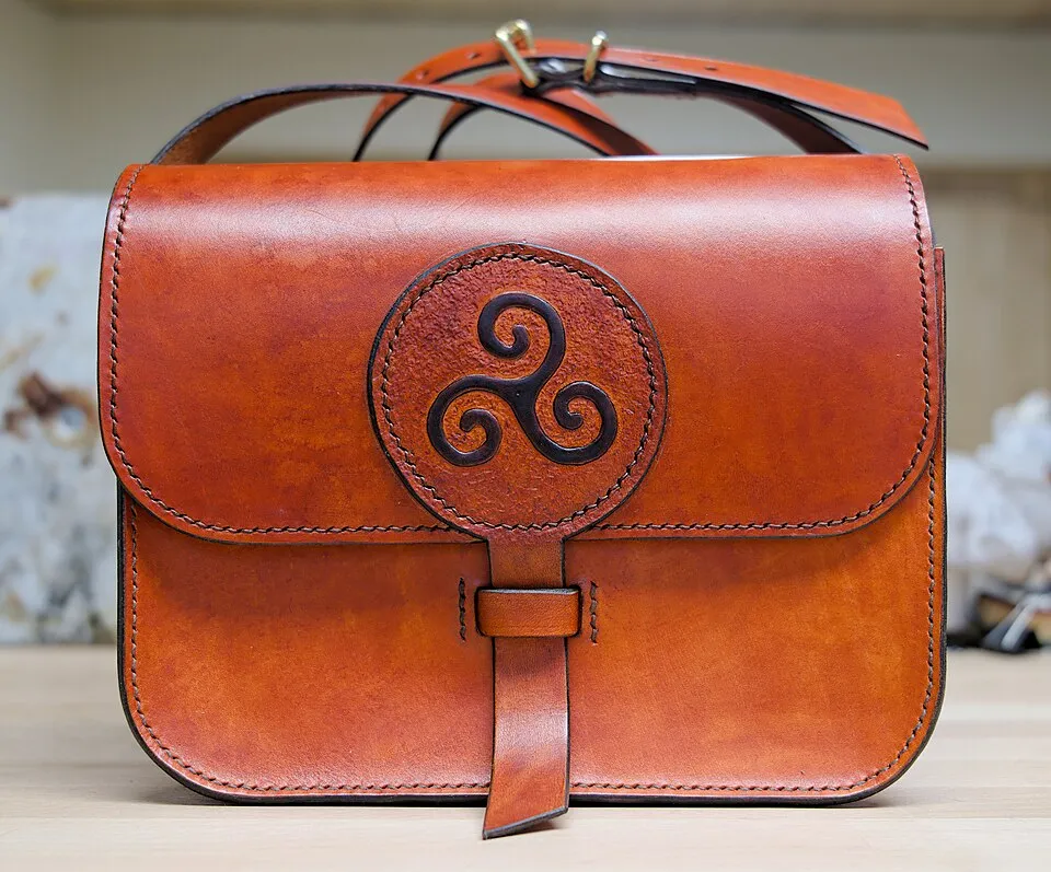 Handbags & sling bags